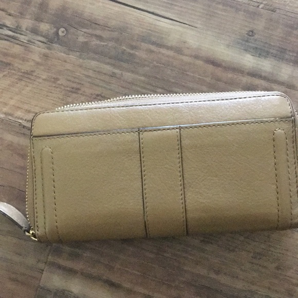 Coach soft leather camel color purse and wallet - Picture 8 of 9